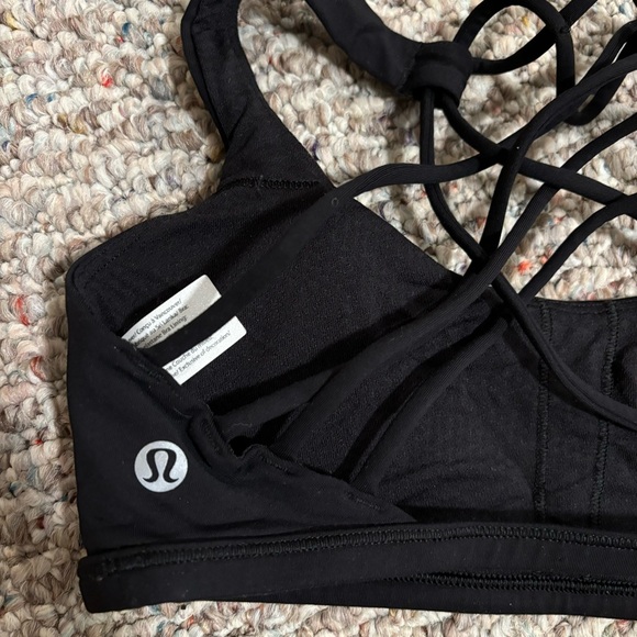 Lululemon Free To Be Bra (Wild) Black- Size 4 - Picture 2 of 6